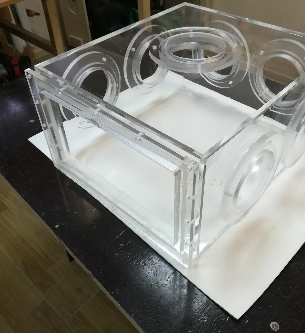 производство изделий +из оргстекла производство изделий +из оргстекла